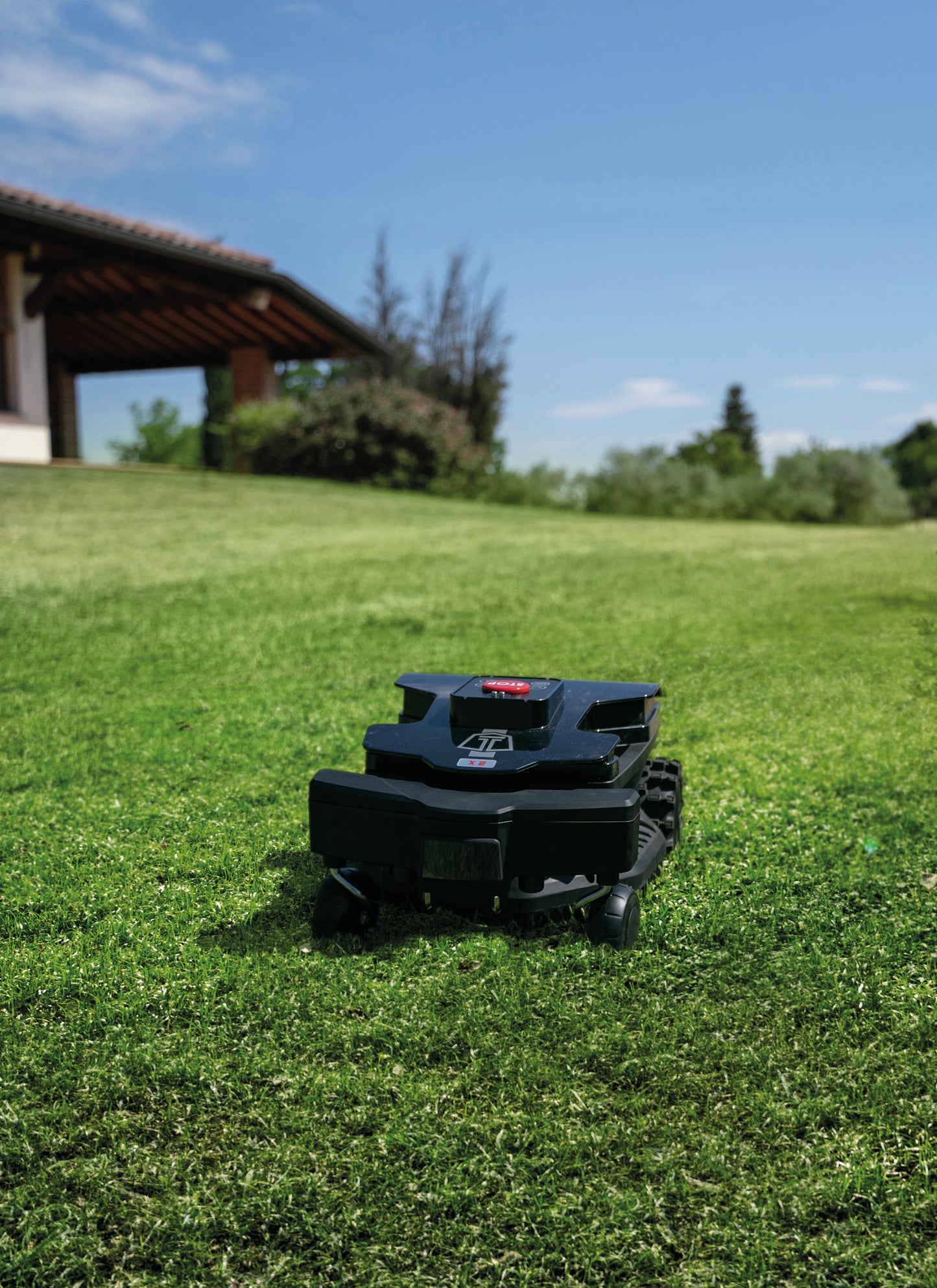 TechLine-NEXTTECH-LX2-Mähroboter